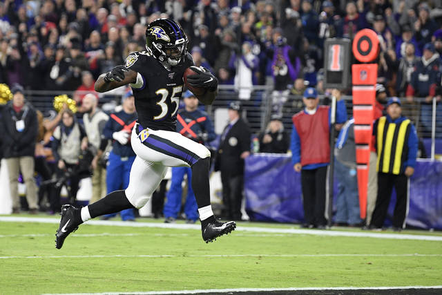 Patriots fall to Ravens 37-20, New England will not go undefeated