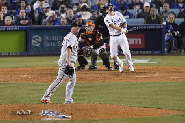 Duggar's 2-run triple helps Giants hold off Dodgers for NL West lead